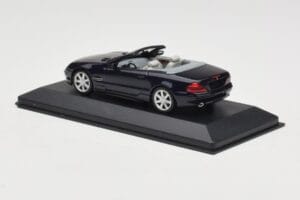 Mercedes SL500 R129 Dark Blue Metallic Minichamps 1:43 SL001 Metalli — kuva 3 / 4