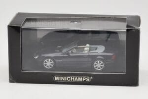 Mercedes SL500 R129 Dark Blue Metallic Minichamps 1:43 SL001 Metalli — kuva 4 / 4