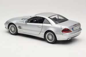Mercedes SL55 AMG R230 Hopea Maisto 1:18 36894 Metalli — kuva 7 / 8