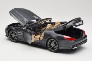 Mercedes SL65 AMG Black Series R230 Matte Black Maisto 1:18 36198 Metalli — kuva 5 / 8