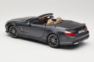 Mercedes SL65 AMG Black Series R230 Matte Black Maisto 1:18 36198 Metalli — kuva 7 / 8