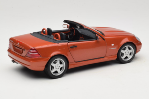 Mercedes SLK R170 230 AMG Orange Metallic Minichamps 1:18 B66005227 Metalli — kuva 3 / 9