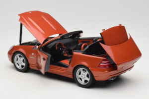 Mercedes SLK R170 230 AMG Orange Metallic Minichamps 1:18 B66005227 Metalli — kuva 5 / 9