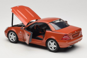 Mercedes SLK R170 230 AMG Orange Metallic Minichamps 1:18 B66005227 Metalli — kuva 6 / 9