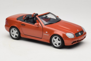 Mercedes SLK R170 230 AMG Orange Metallic Minichamps 1:18 B66005227 Metalli — kuva 7 / 9
