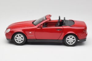 Mercedes SLK 230 R170 Punainen Maisto 1:18 56023 Metalli — kuva 5 / 9