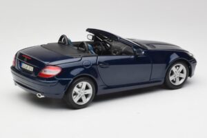 Mercedes SLK R171 Sininen Maisto 1:18 B66962190 Metalli — kuva 3 / 8