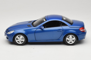 Mercedes SLK R171 Blue Metallic Minichamps 1:18 100033131 Metalli — kuva 5 / 11