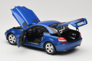 Mercedes SLK R171 Blue Metallic Minichamps 1:18 100033131 Metalli — kuva 8 / 11