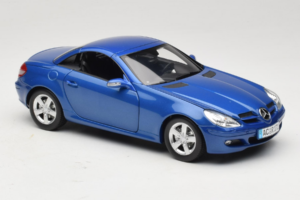 Mercedes SLK R171 Blue Metallic Minichamps 1:18 100033131 Metalli — kuva 9 / 11