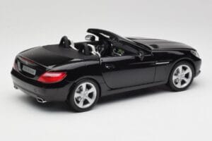 Mercedes SLK R172 Magnetite Musta Minichamps 1:18 B66960514 Metalli — kuva 3 / 8