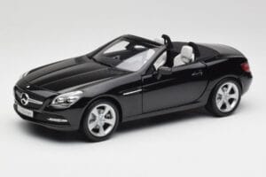Mercedes SLK R172 Magnetite Musta Minichamps 1:18 B66960514 Metalli