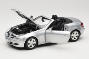 Mercedes SLK R171 Hopea Minichamps 1:18 B66962318 Metalli — kuva 2 / 9
