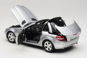 Mercedes SLK R171 Hopea Minichamps 1:18 B66962318 Metalli — kuva 6 / 9