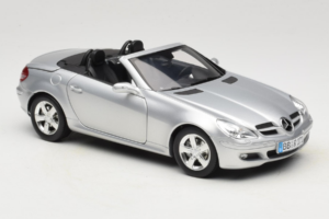 Mercedes SLK R171 Hopea Minichamps 1:18 B66962318 Metalli — kuva 7 / 9