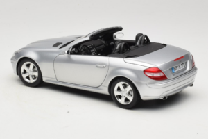 Mercedes SLK R171 Hopea Minichamps 1:18 B66962318 Metalli — kuva 8 / 9