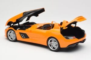 Mercedes SLR McLaren C199 Stirling Moss AMG Solarbeam Metallic Minichamps 1:18 100038400 Metalli — kuva 5 / 8