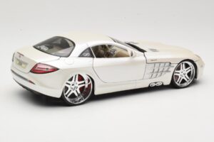Mercedes SLR McLaren C199 Valkoinen Maisto 1:18 31068 Metalli — kuva 3 / 8
