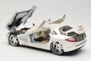 Mercedes SLR McLaren C199 Valkoinen Maisto 1:18 31068 Metalli — kuva 5 / 8