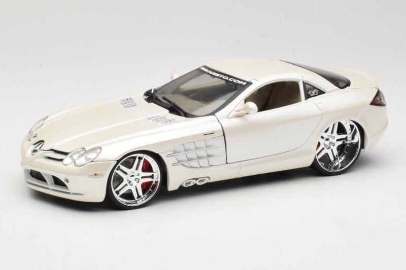 Mercedes SLR McLaren C199 Valkoinen Maisto 1:18 31068 Metalli