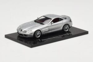 Mercedes SLR McLaren Crystal Silver Minichamps 1:43 B66961974 Metalli — kuva 2 / 4