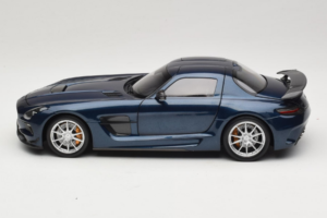 Mercedes SLS AMG Black Series Daytona Blue Metallic Minichamps 1:18 110033026 Metalli — kuva 4 / 8