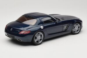 Mercedes SLS AMG C197 Blue Metallic Minichamps 1:18 100039021 Metalli — kuva 3 / 8