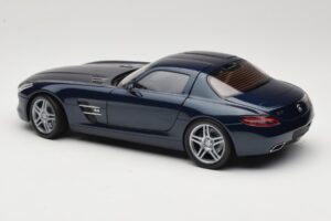Mercedes SLS AMG C197 Blue Metallic Minichamps 1:18 100039021 Metalli — kuva 7 / 8