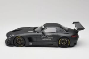 Mercedes AMG SLS C197 GT3 45 Vuotta Driving Performance Minichamps 1:18 151133100 Metalli — kuva 3 / 6