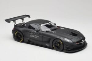 Mercedes AMG SLS C197 GT3 45 Vuotta Driving Performance Minichamps 1:18 151133100 Metalli — kuva 4 / 6