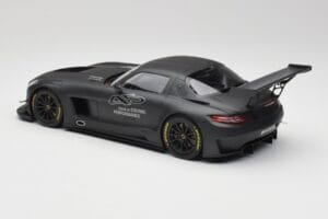 Mercedes AMG SLS C197 GT3 45 Vuotta Driving Performance Minichamps 1:18 151133100 Metalli — kuva 5 / 6