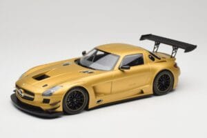 Mercedes AMG SLS C197 GT3 Street Kulta Minichamps 1:18 151113106 Metalli
