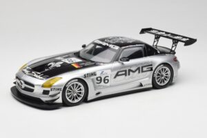 Mercedes AMG SLS C197 GT3 Team AMG China #96 M. Hakkinen / C. Cheng Zhuhai 6th 2011 Minichamps 1:18 151113196 Metalli