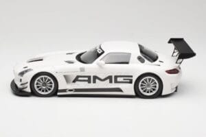 Mercedes AMG SLS C197 GT3 Street Valkoinen Minichamps 1:18 151123107 Metalli — kuva 3 / 6
