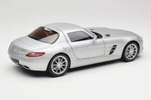 Mercedes SLS AMG C197 Iridium Hopea Minichamps 1:18 100039026 Metalli — kuva 3 / 8
