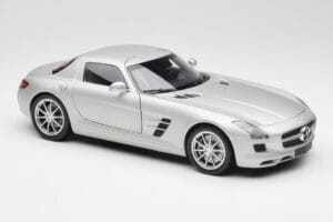 Mercedes SLS AMG C197 Iridium Hopea Minichamps 1:18 100039026 Metalli — kuva 6 / 8