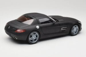 Mercedes SLS AMG C197 Matte Black Minichamps 1:18 100039027 Metalli — kuva 3 / 8
