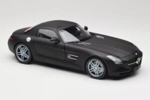 Mercedes SLS AMG C197 Matte Black Minichamps 1:18 100039027 Metalli — kuva 6 / 8