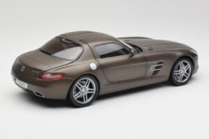 Mercedes SLS AMG C197 Monza Harmaa Minichamps 1:18 B66960044 Metalli — kuva 3 / 8