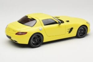 Mercedes SLS AMG C197 Keltainen Minichamps 1:18 100039022 Metalli — kuva 3 / 8