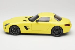 Mercedes SLS AMG C197 Keltainen Minichamps 1:18 100039022 Metalli — kuva 4 / 8