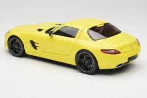 Mercedes SLS AMG C197 Keltainen Minichamps 1:18 100039022 Metalli — kuva 7 / 8