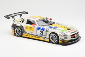 Mercedes SLS AMG GT3 #21 Rowe Racing Arnold / Roloff / Seyffarth / Jäger ADAC 24 Hours Nürburgring 2013 Minichamps 1:18 15113 — kuva 4 / 6