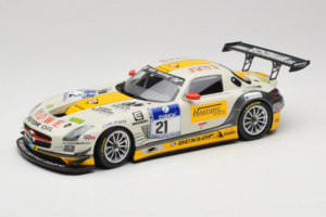Mercedes SLS AMG GT3 #21 Rowe Racing M. Hartung / N. Heyer ADAC 24 Hours Nurburgring 2013 Minichamps 1:18 151133121 Metalli