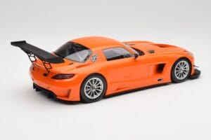 Mercedes SLS AMG GT3 C197 Street Oranssi Minichamps 1:18 151113105 Metalli — kuva 2 / 6