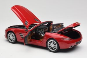 Mercedes SLS AMG R197 Roadster Le Mans Punainen Minichamps 1:18 100039030 Metalli — kuva 5 / 8