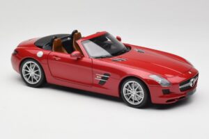 Mercedes SLS AMG R197 Roadster Le Mans Punainen Minichamps 1:18 100039030 Metalli — kuva 6 / 8