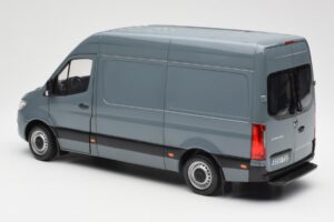 Mercedes Sprinter W907 Siniharmaa Norev 1:18 183423 Metalli — kuva 6 / 7