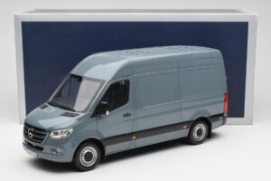 Mercedes Sprinter W907 Siniharmaa Norev 1:18 183423 Metalli — kuva 7 / 7
