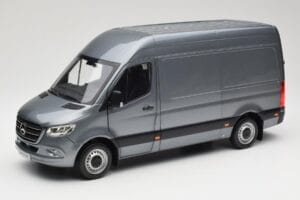 Mercedes Sprinter W907 Pakettiauto Selenite Grey Metallic Norev 1:18 B66004163 Metalli